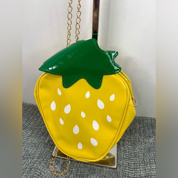 3/$20 Yellow Strawberry Shoulder Bag Crossbody Purse NEW - Picture 3 of 8